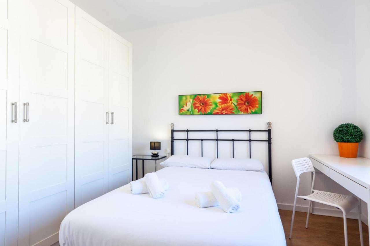 Sagrada Familia Lepant Apartment Barcelona Exterior photo